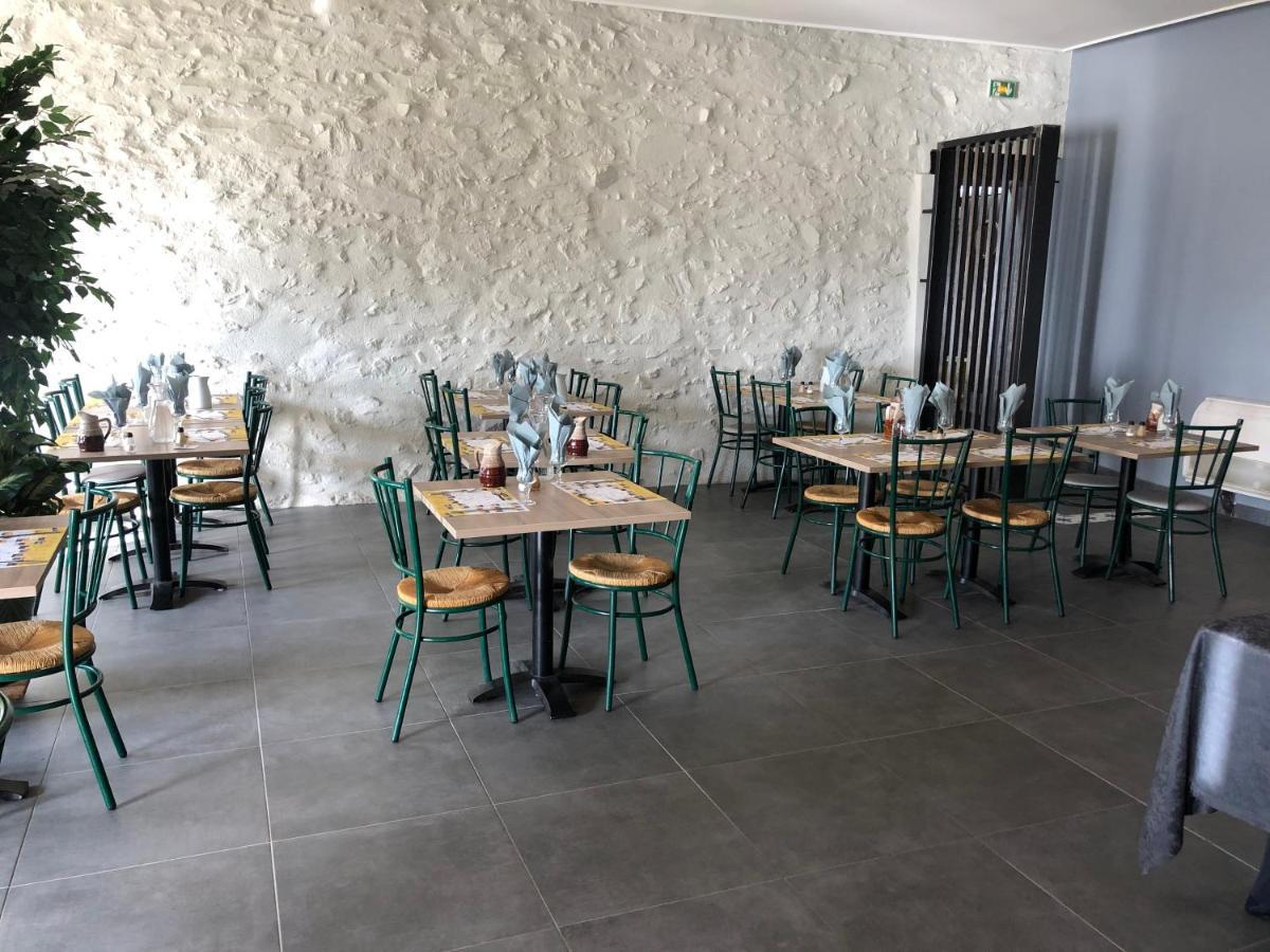 埃塔尼亚克酒店 Étagnac 外观 照片